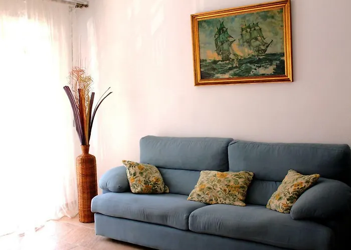 Apartment A Stone\'S Throw From Santa Barbara